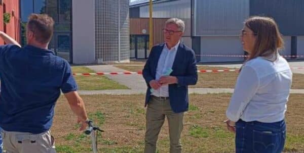 Kernilis : les panneaux photovoltaïques installés sur la salle omnisports
